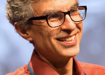 Yoshua Bengio, investigador e informático, copresidente del Panel Científico Internacional sobre Inteligencia Artificial de la ONU