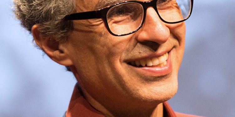 Yoshua Bengio, investigador e informático, copresidente del Panel Científico Internacional sobre Inteligencia Artificial de la ONU